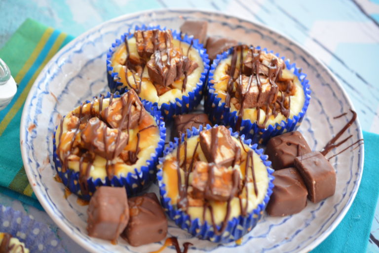 Mini Snickers Cheesecakes Sweet Things By Lizzie Sweet Things By Lizzie 1545