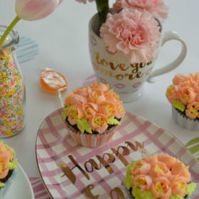 Chocolate Sour Cream Cupcakes with Vanilla Buttercream flowers by Sweet Things by Lizzie